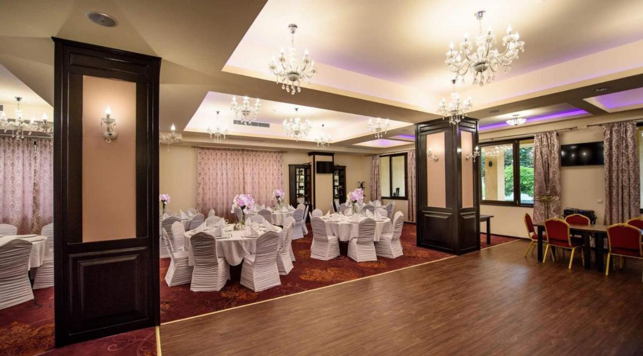 Hotel Roberts 3*